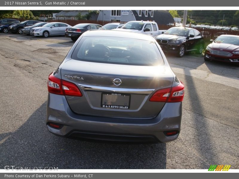 Gun Metallic / Charcoal 2017 Nissan Sentra S