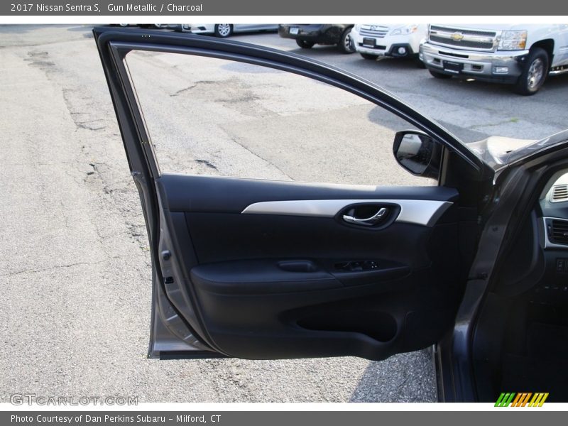 Gun Metallic / Charcoal 2017 Nissan Sentra S