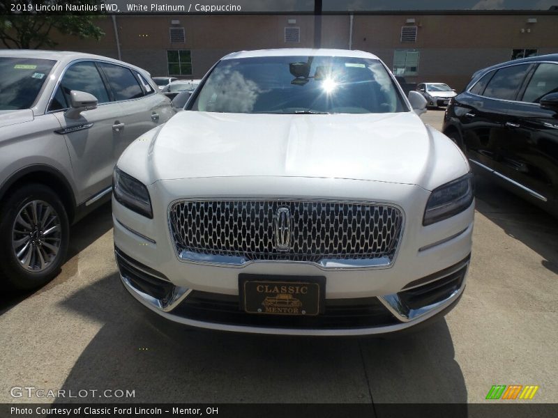 White Platinum / Cappuccino 2019 Lincoln Nautilus FWD