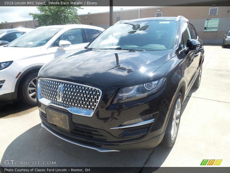 Infinite Black Metallic / Ebony 2019 Lincoln MKC Select
