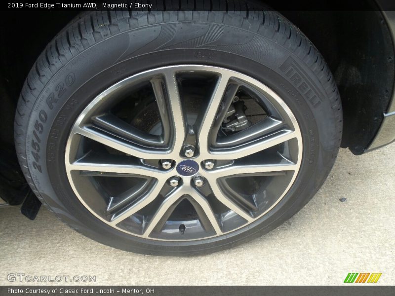 Magnetic / Ebony 2019 Ford Edge Titanium AWD