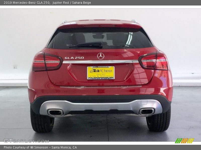 Jupiter Red / Sahara Beige 2019 Mercedes-Benz GLA 250