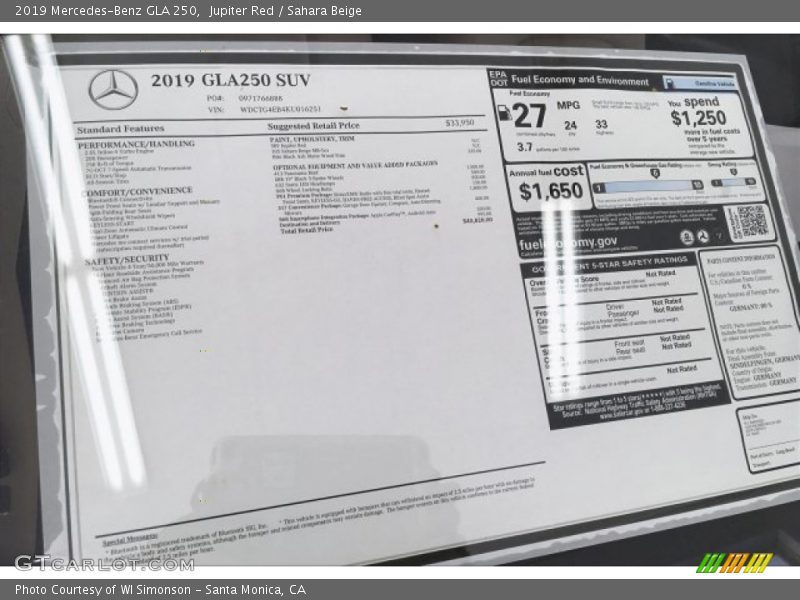 Jupiter Red / Sahara Beige 2019 Mercedes-Benz GLA 250