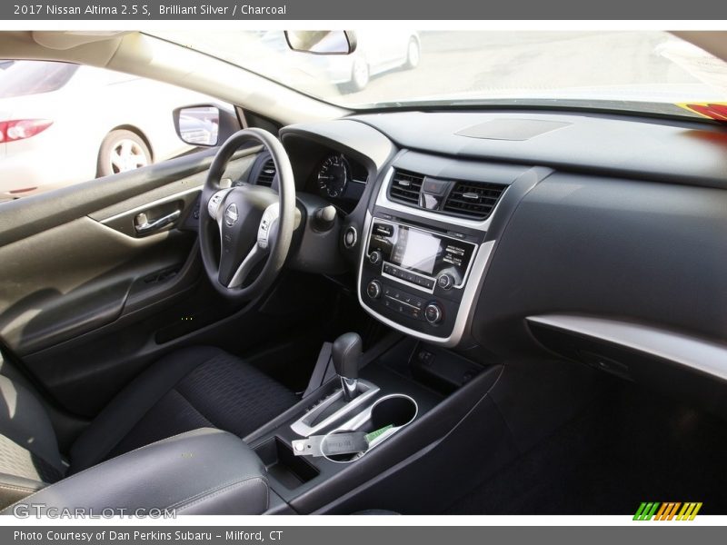 Brilliant Silver / Charcoal 2017 Nissan Altima 2.5 S