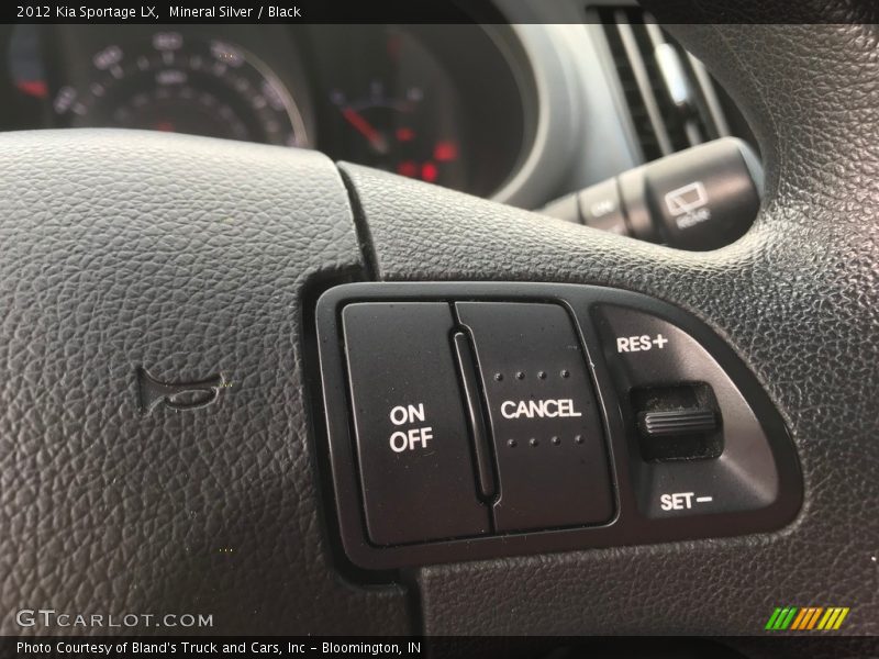 Mineral Silver / Black 2012 Kia Sportage LX
