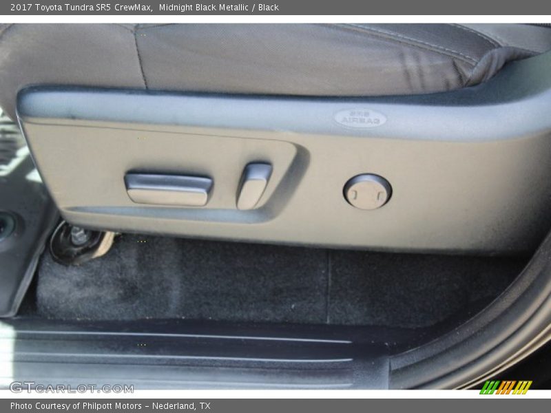Midnight Black Metallic / Black 2017 Toyota Tundra SR5 CrewMax