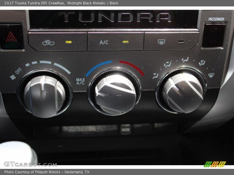 Midnight Black Metallic / Black 2017 Toyota Tundra SR5 CrewMax