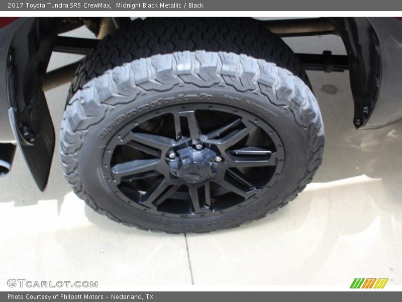 Midnight Black Metallic / Black 2017 Toyota Tundra SR5 CrewMax