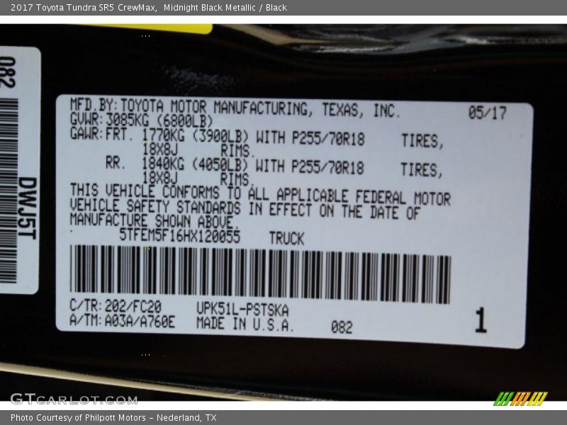 Midnight Black Metallic / Black 2017 Toyota Tundra SR5 CrewMax