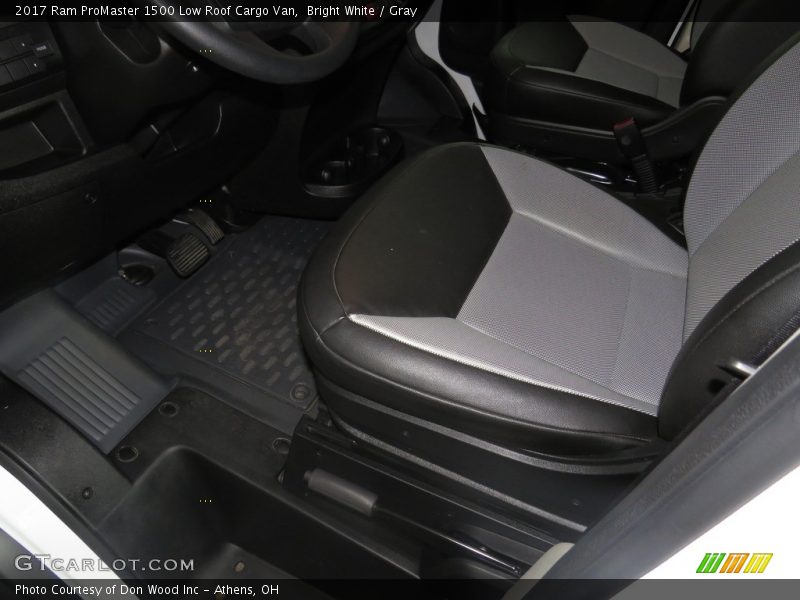Bright White / Gray 2017 Ram ProMaster 1500 Low Roof Cargo Van