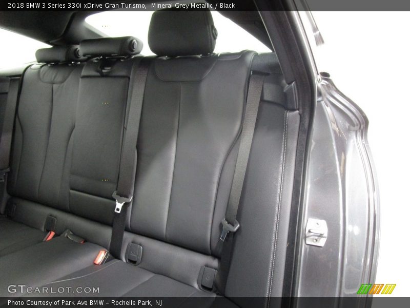 Mineral Grey Metallic / Black 2018 BMW 3 Series 330i xDrive Gran Turismo