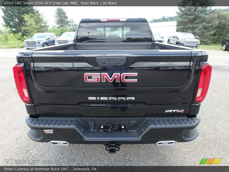 Onyx Black / Jet Black 2019 GMC Sierra 1500 AT4 Crew Cab 4WD