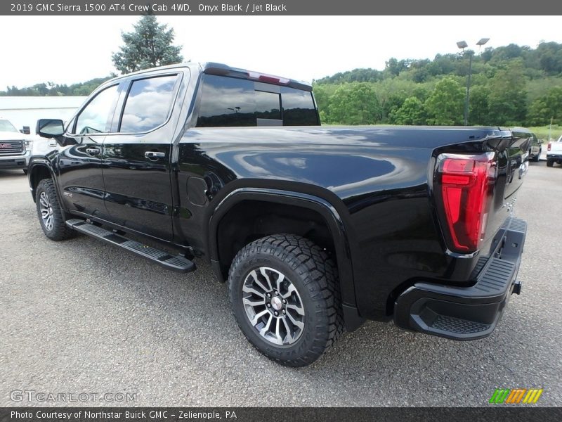 Onyx Black / Jet Black 2019 GMC Sierra 1500 AT4 Crew Cab 4WD