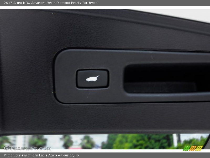 White Diamond Pearl / Parchment 2017 Acura MDX Advance
