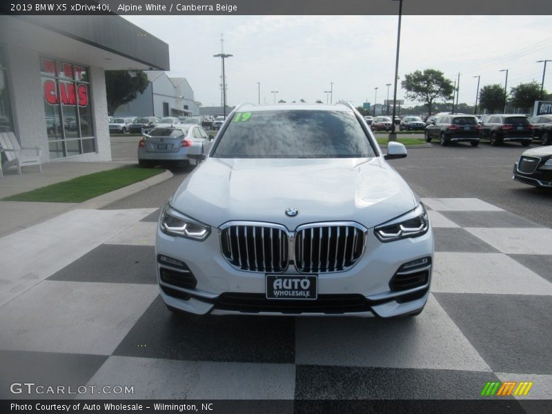 Alpine White / Canberra Beige 2019 BMW X5 xDrive40i