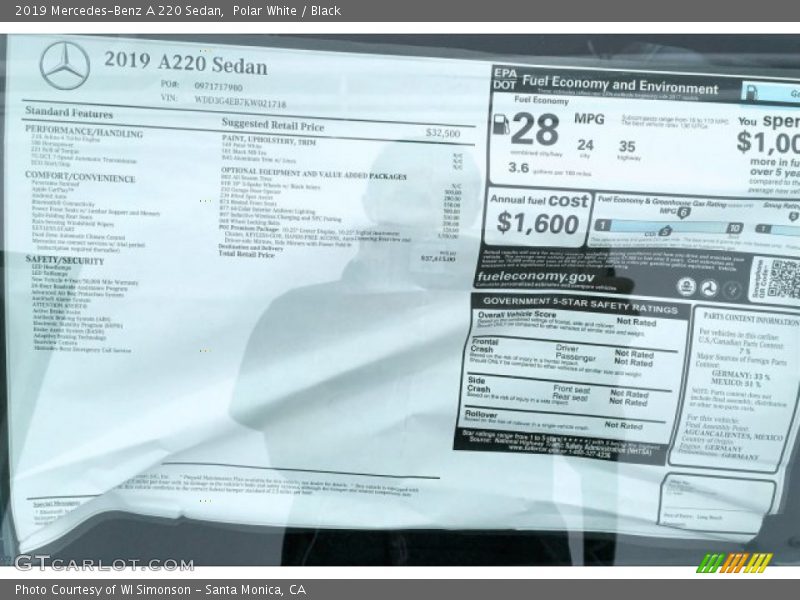 Polar White / Black 2019 Mercedes-Benz A 220 Sedan