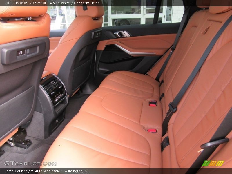 Alpine White / Canberra Beige 2019 BMW X5 xDrive40i