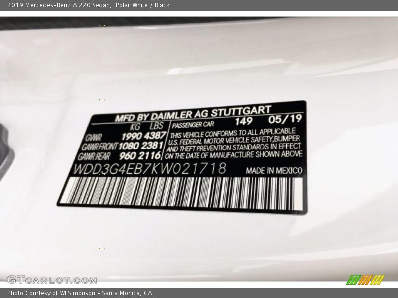 Polar White / Black 2019 Mercedes-Benz A 220 Sedan