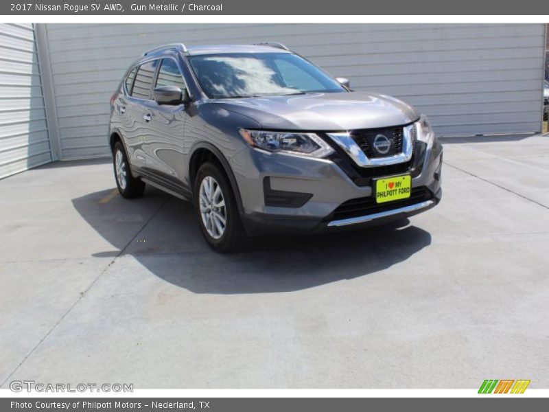 Gun Metallic / Charcoal 2017 Nissan Rogue SV AWD