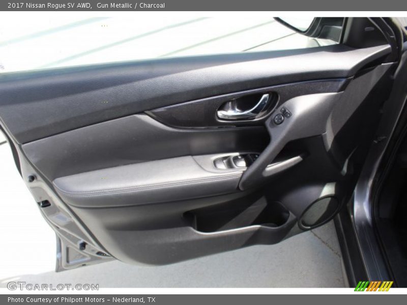Gun Metallic / Charcoal 2017 Nissan Rogue SV AWD