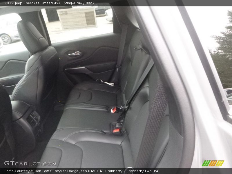 Sting-Gray / Black 2019 Jeep Cherokee Limited 4x4