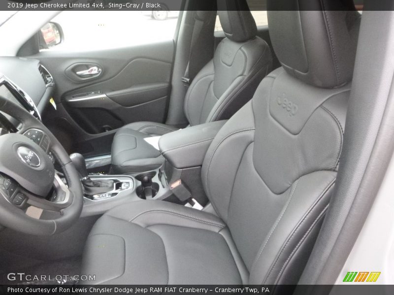 Sting-Gray / Black 2019 Jeep Cherokee Limited 4x4