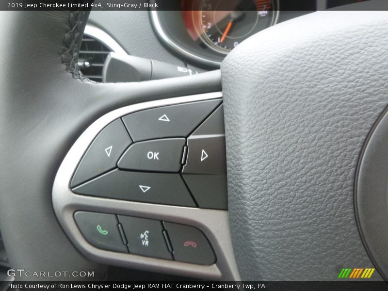 Sting-Gray / Black 2019 Jeep Cherokee Limited 4x4