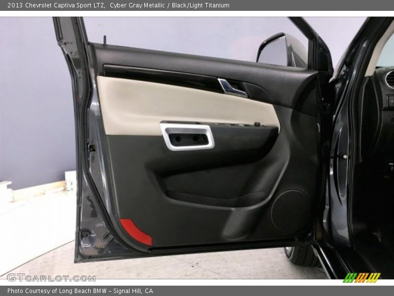 Cyber Gray Metallic / Black/Light Titanium 2013 Chevrolet Captiva Sport LTZ