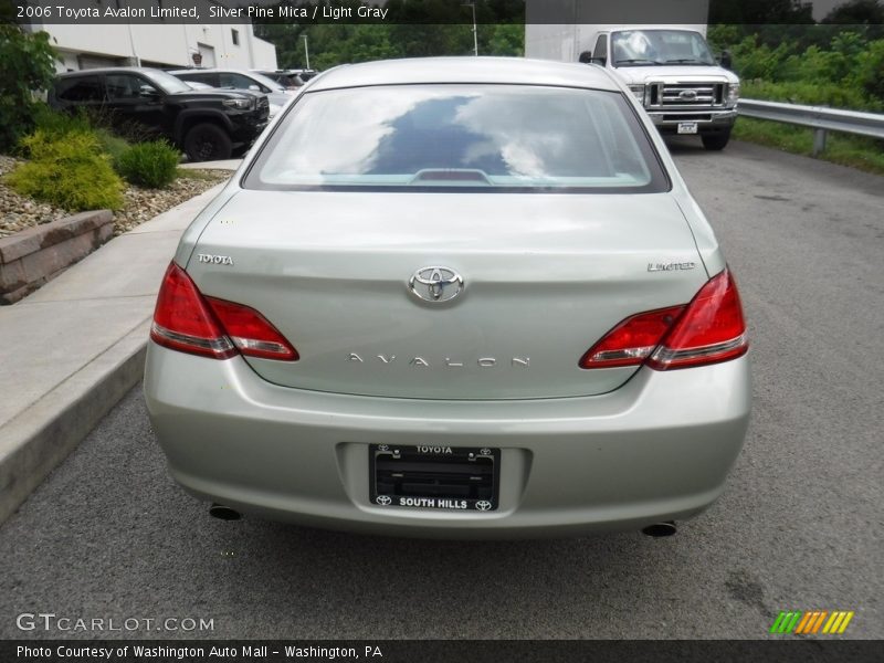 Silver Pine Mica / Light Gray 2006 Toyota Avalon Limited