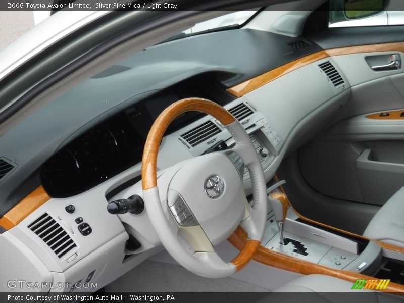 Silver Pine Mica / Light Gray 2006 Toyota Avalon Limited