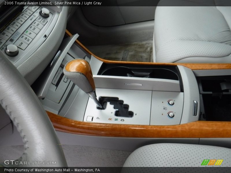 Silver Pine Mica / Light Gray 2006 Toyota Avalon Limited