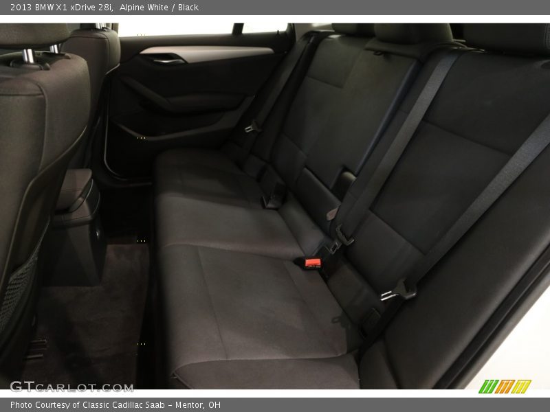 Alpine White / Black 2013 BMW X1 xDrive 28i