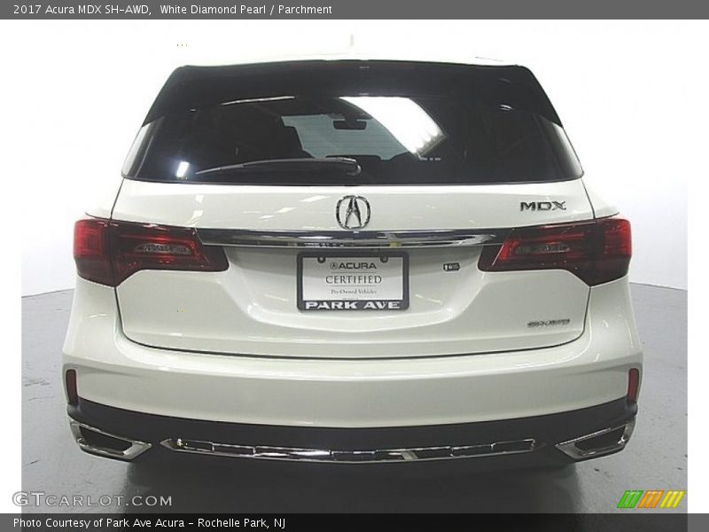 White Diamond Pearl / Parchment 2017 Acura MDX SH-AWD