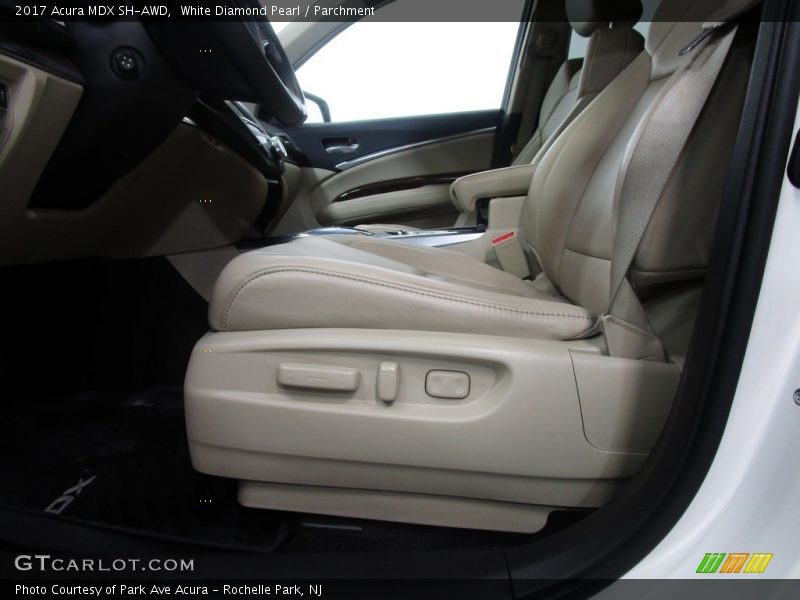 White Diamond Pearl / Parchment 2017 Acura MDX SH-AWD
