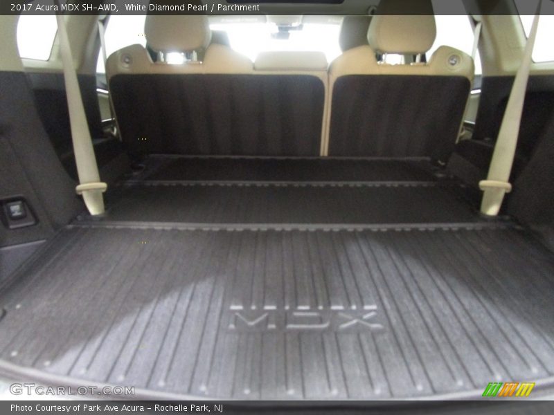 White Diamond Pearl / Parchment 2017 Acura MDX SH-AWD