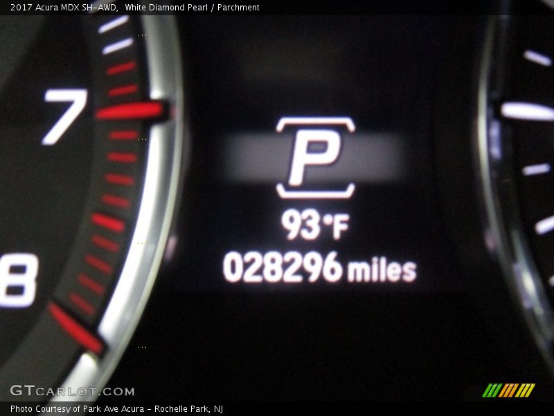 White Diamond Pearl / Parchment 2017 Acura MDX SH-AWD