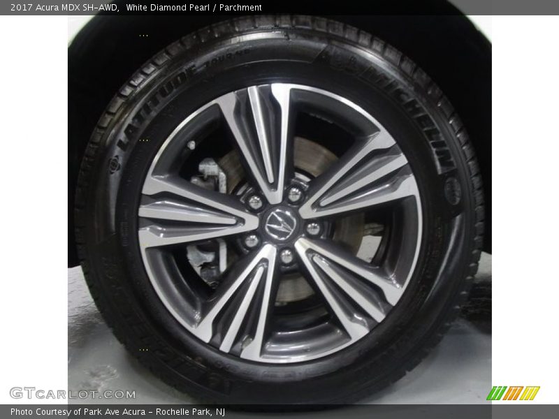 White Diamond Pearl / Parchment 2017 Acura MDX SH-AWD