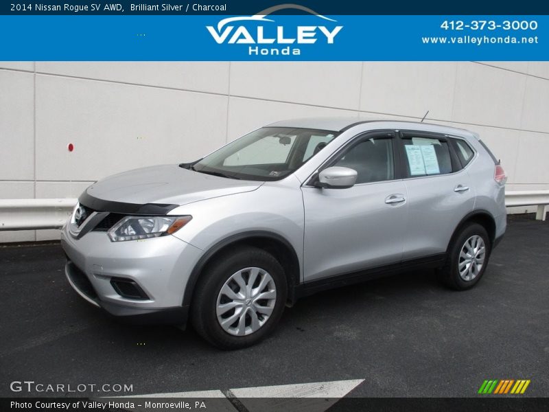 Brilliant Silver / Charcoal 2014 Nissan Rogue SV AWD