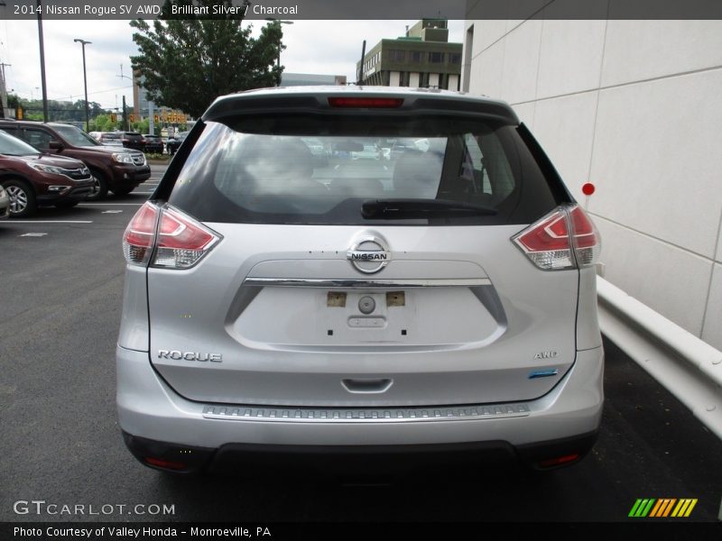 Brilliant Silver / Charcoal 2014 Nissan Rogue SV AWD