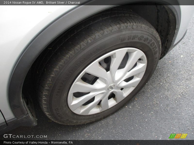 Brilliant Silver / Charcoal 2014 Nissan Rogue SV AWD
