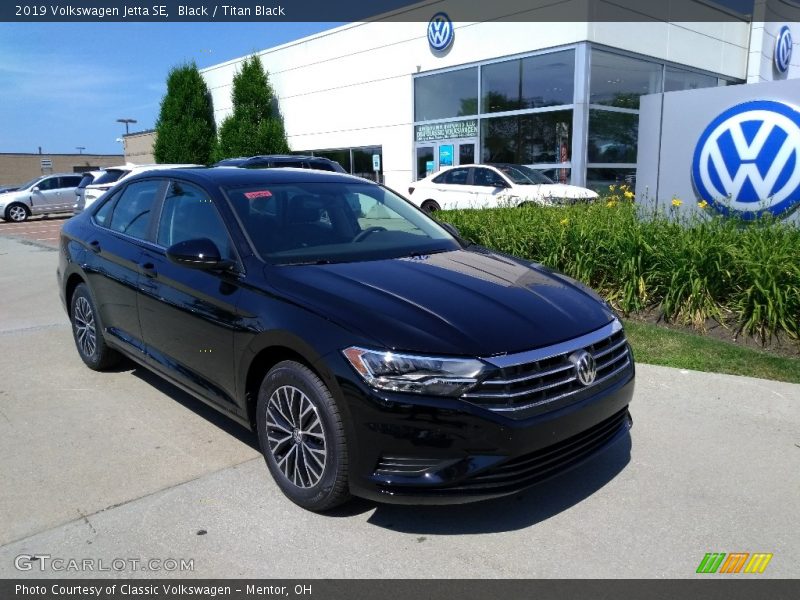Black / Titan Black 2019 Volkswagen Jetta SE