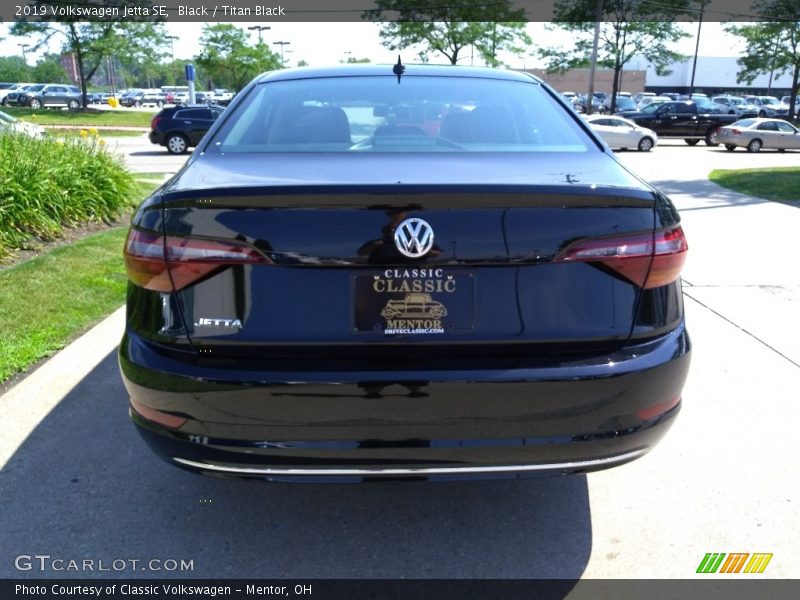 Black / Titan Black 2019 Volkswagen Jetta SE