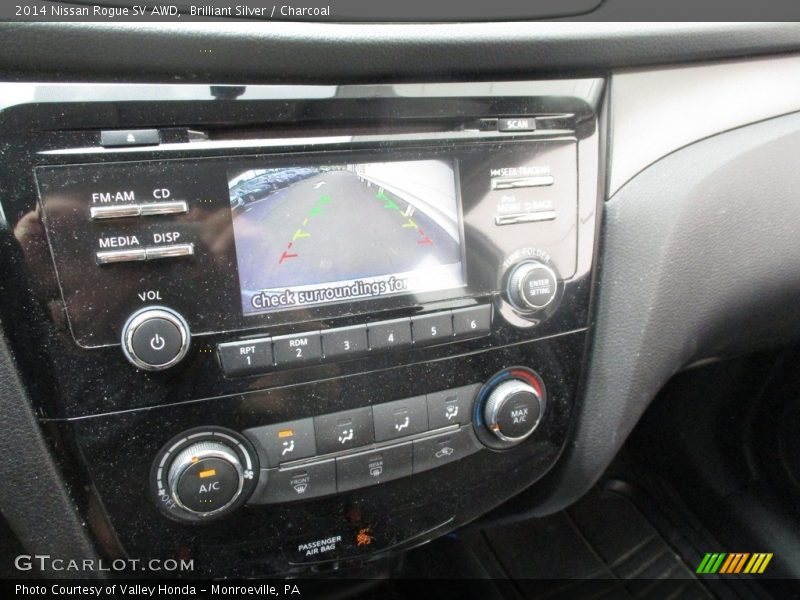 Brilliant Silver / Charcoal 2014 Nissan Rogue SV AWD