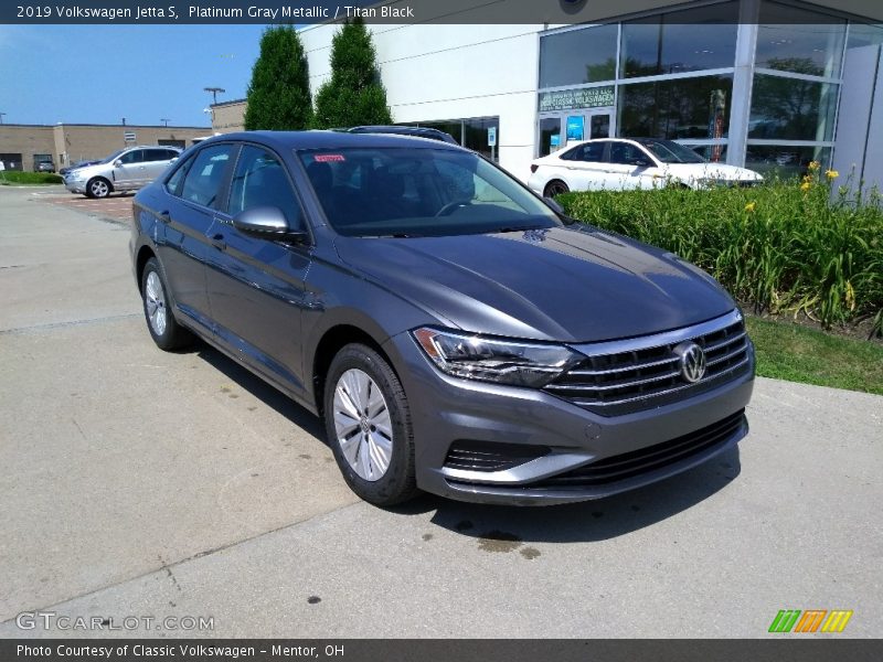 Front 3/4 View of 2019 Jetta S