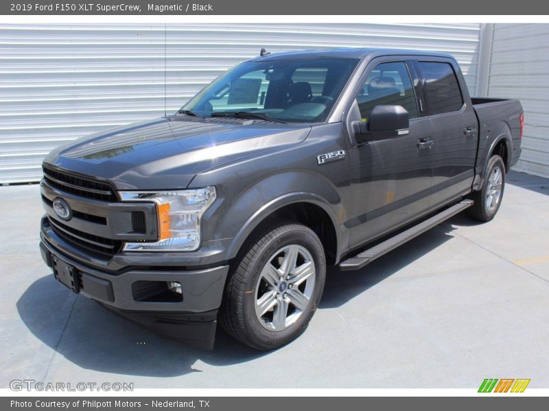 Magnetic / Black 2019 Ford F150 XLT SuperCrew