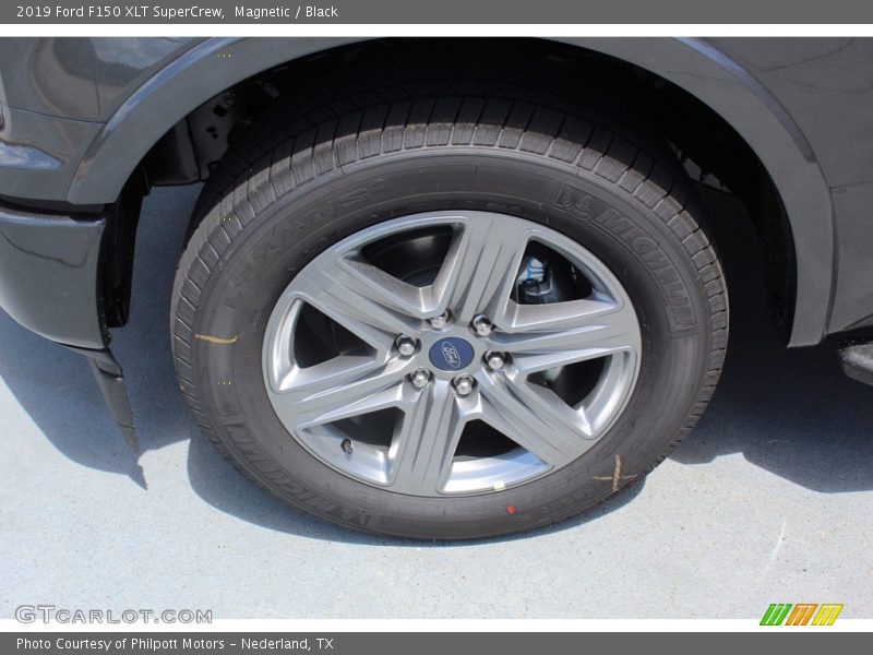 Magnetic / Black 2019 Ford F150 XLT SuperCrew
