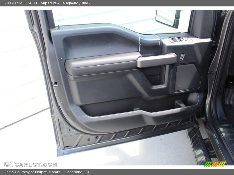 Magnetic / Black 2019 Ford F150 XLT SuperCrew