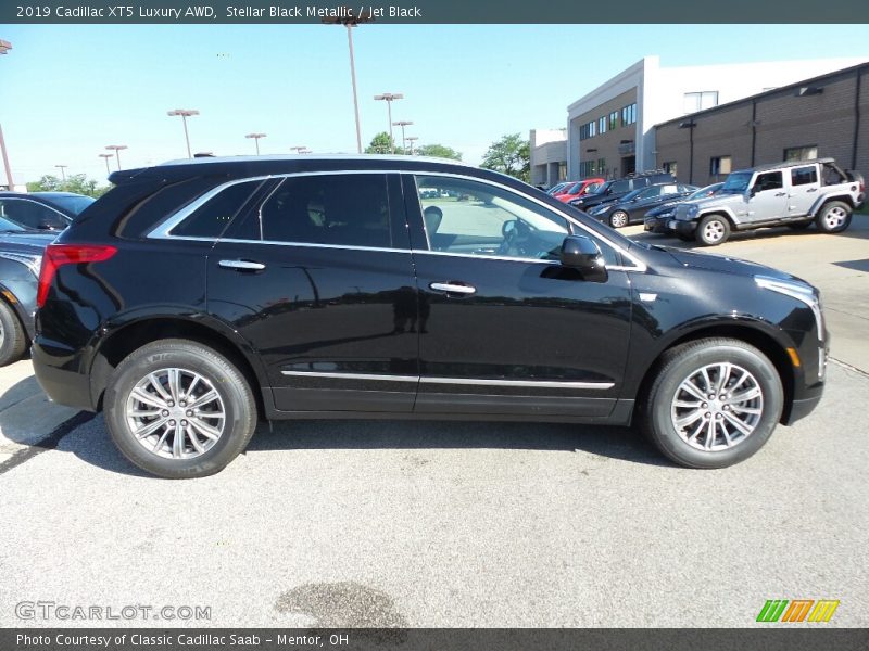 Stellar Black Metallic / Jet Black 2019 Cadillac XT5 Luxury AWD