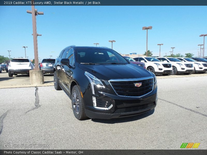 Stellar Black Metallic / Jet Black 2019 Cadillac XT5 Luxury AWD