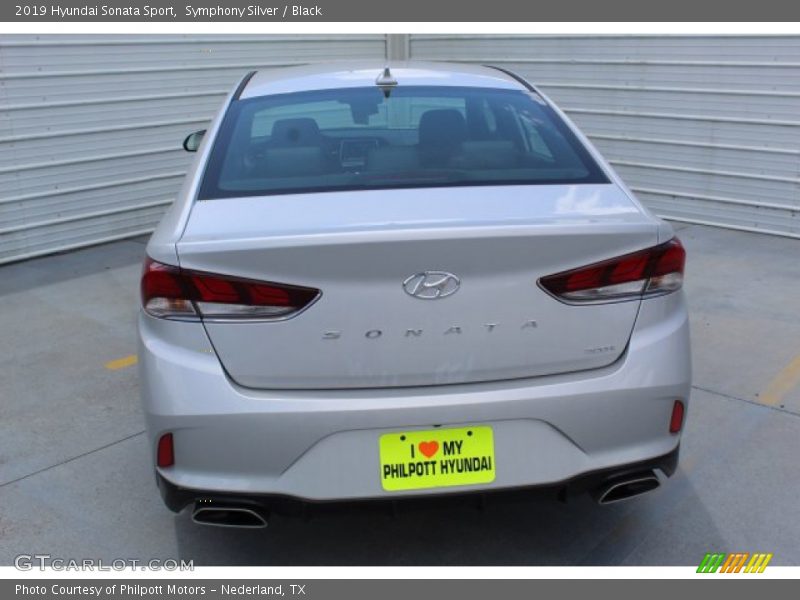 Symphony Silver / Black 2019 Hyundai Sonata Sport